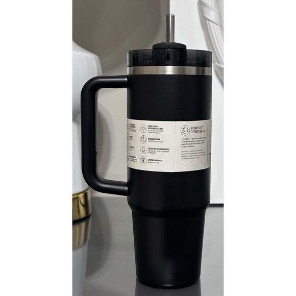 Stanley Quencher H2.0 FlowState 30oz Tumbler- BLACK - Picture 2 of 4